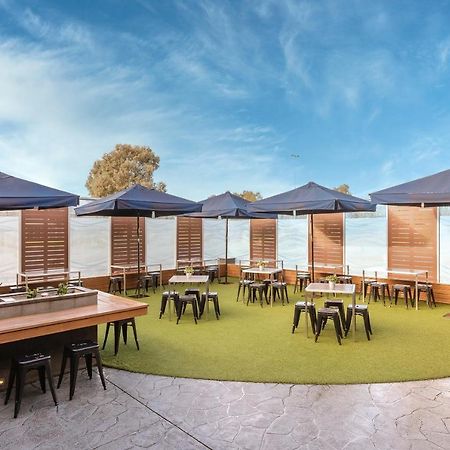 קרוידון Dorset Gardens Hotel מראה חיצוני תמונה