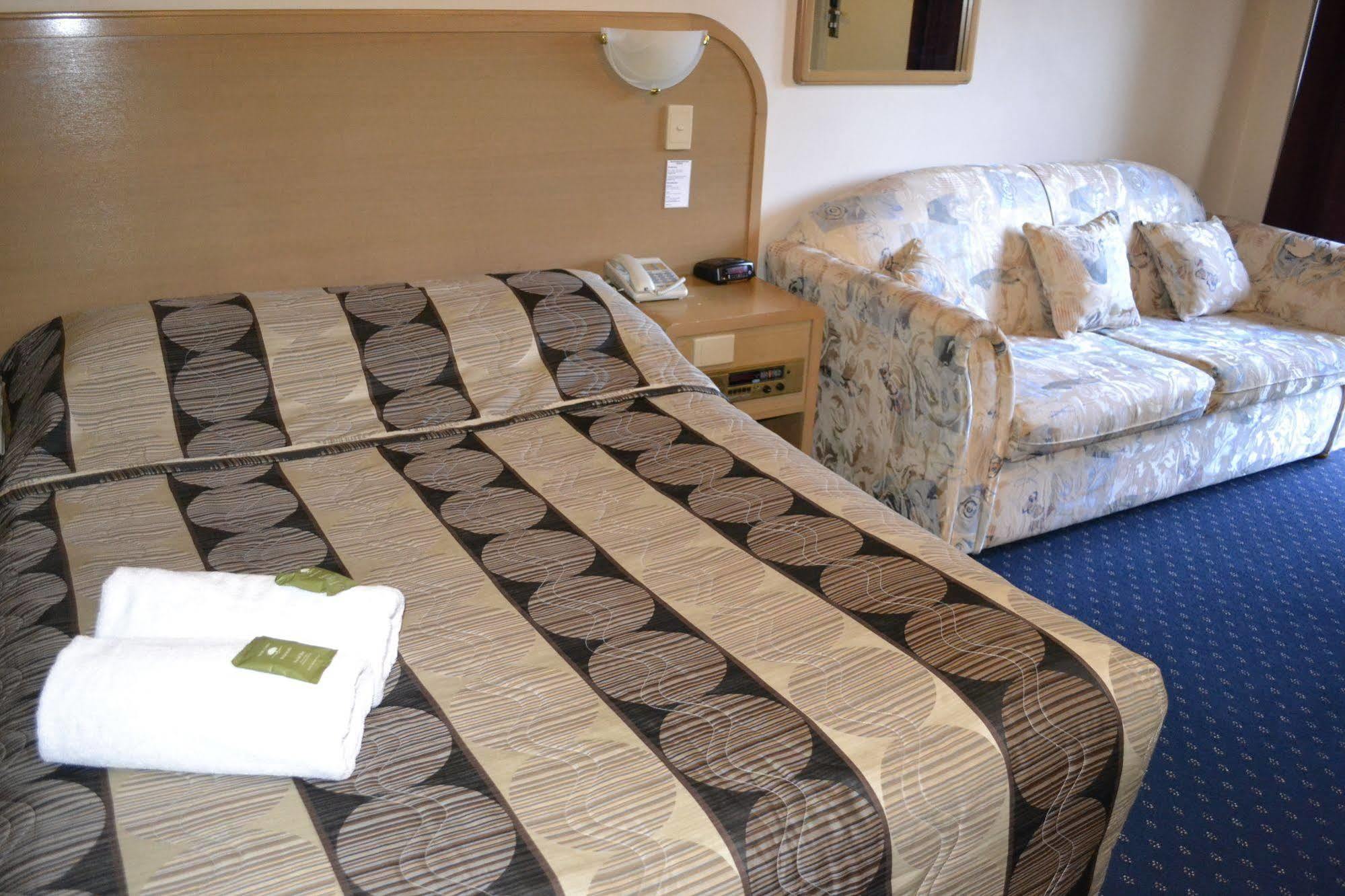 קרוידון Dorset Gardens Hotel מראה חיצוני תמונה