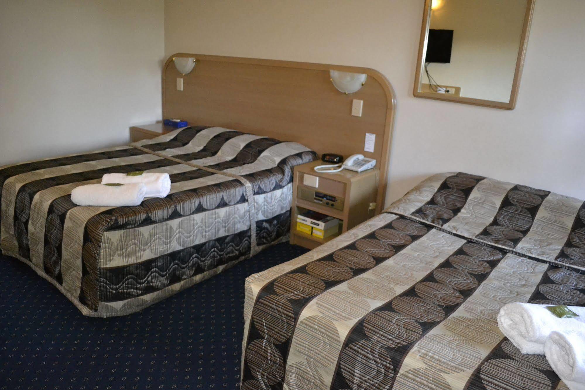 קרוידון Dorset Gardens Hotel מראה חיצוני תמונה